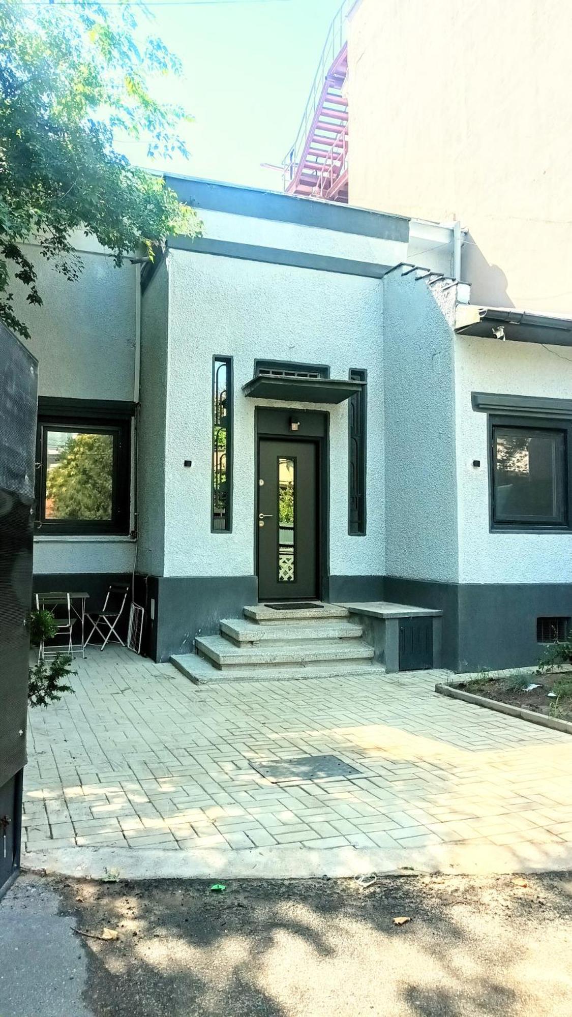 Littlehouse- Entire Property For Maximum 4 People Bucharest Exterior photo